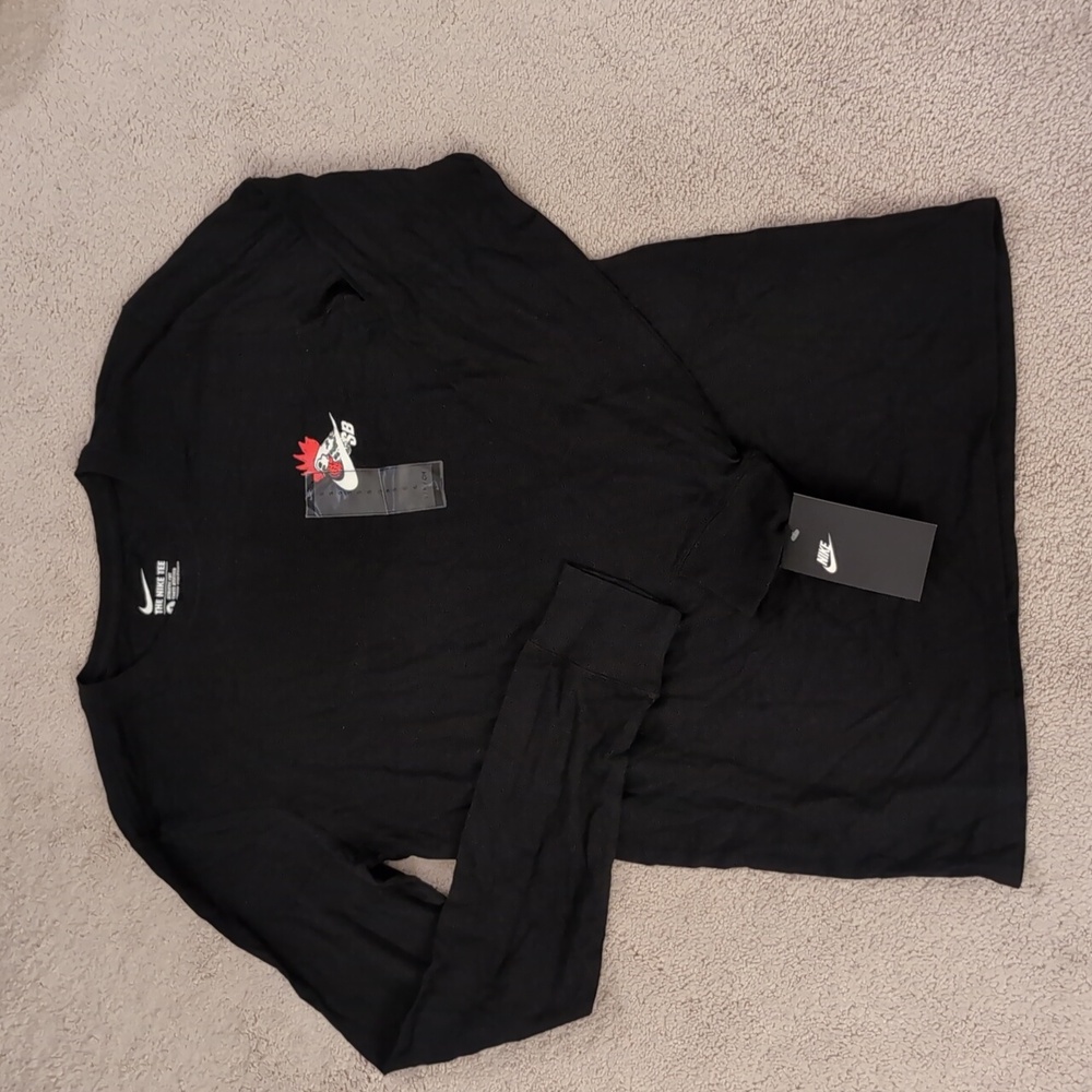 NIKE Men's Black T-shirt